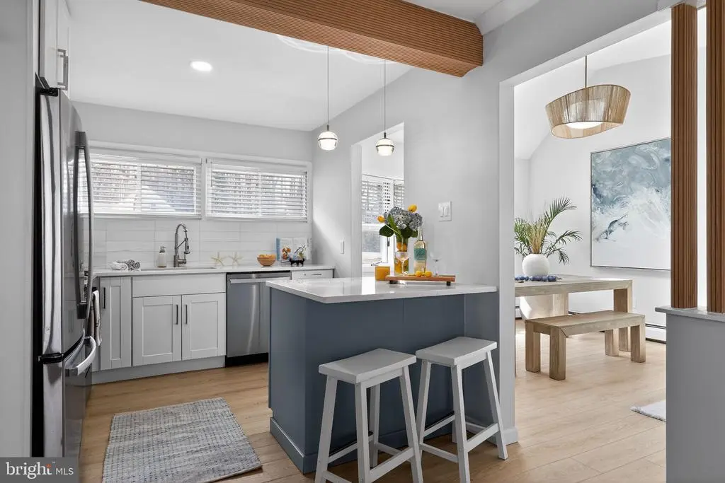 Photo of Listing #PABU2115380