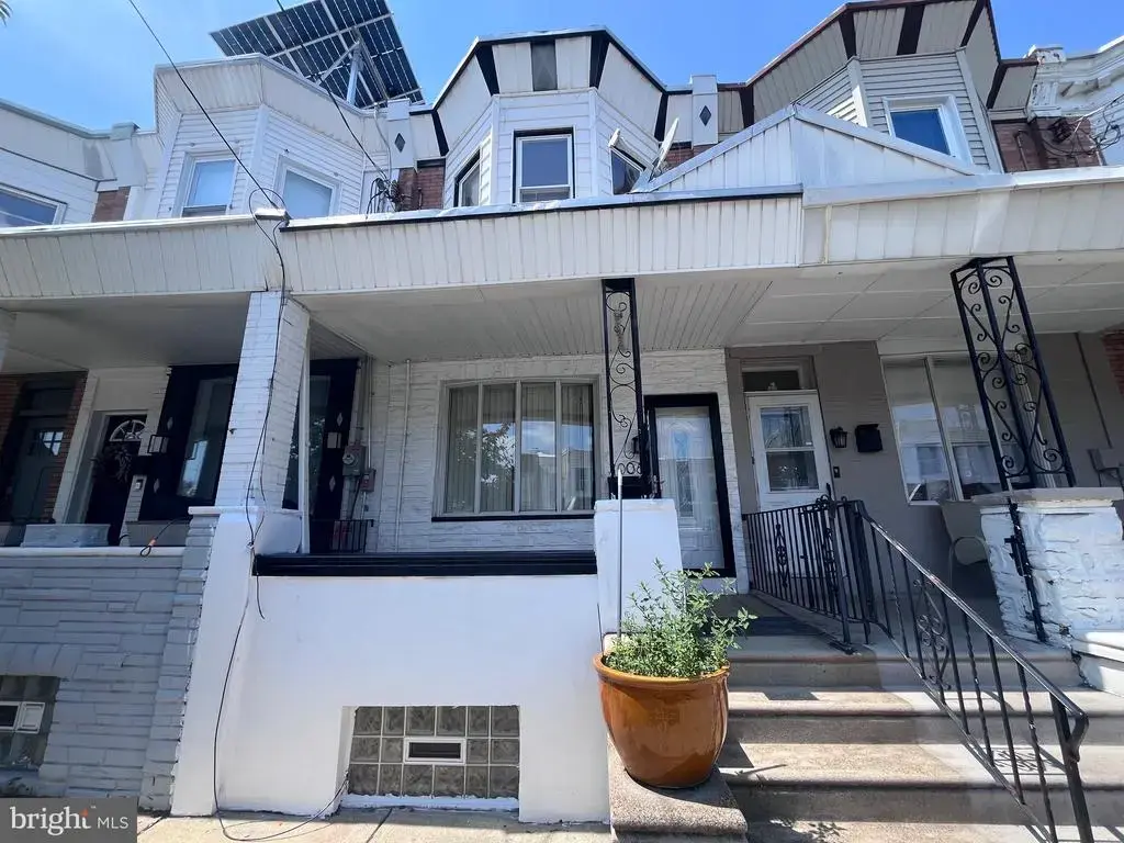 3006 Cedar St, PHILADELPHIA