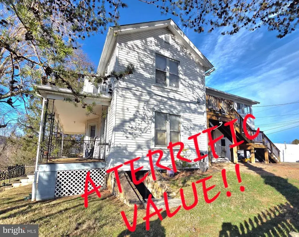 449 Harmison Ln, ROMNEY