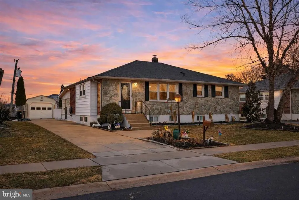 227 Paynter Dr, WILMINGTON