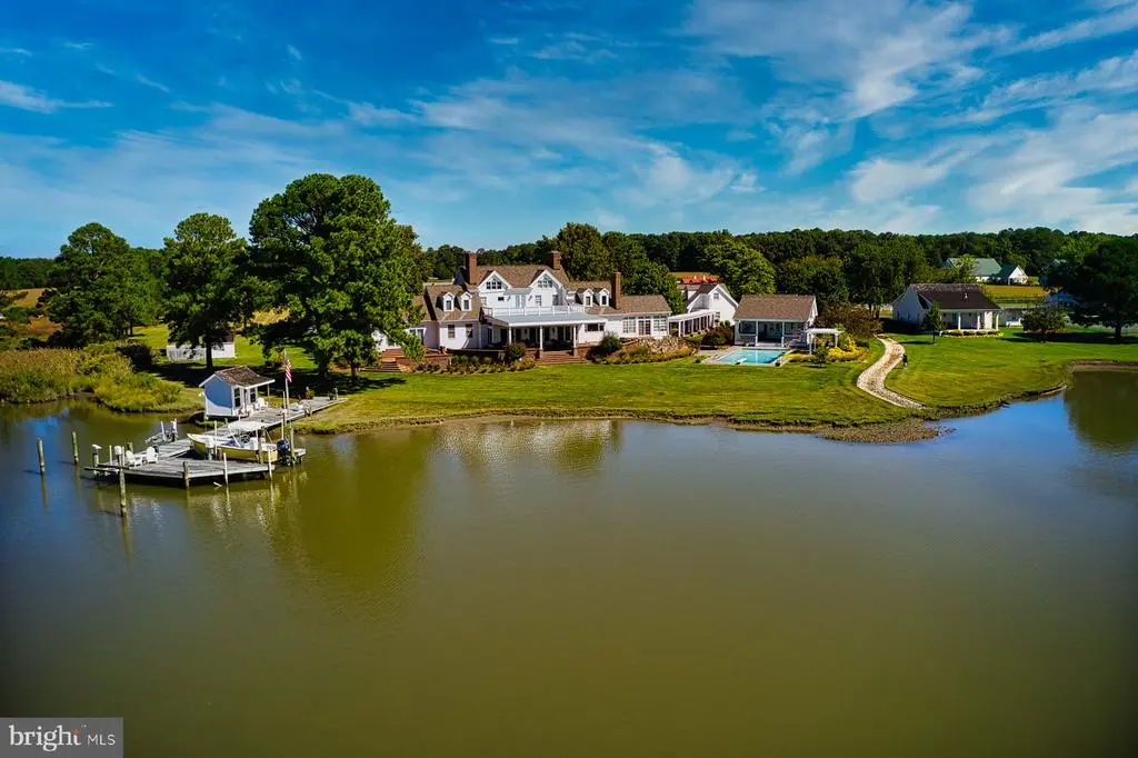 5289 Ferry Neck Rd, Royal Oak