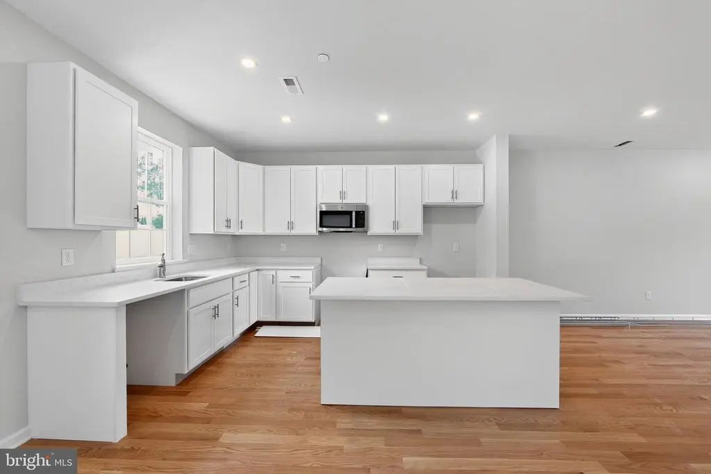 43 Roosevelt Ave, HATFIELD