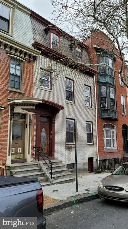 19 S 11th St #3, READING