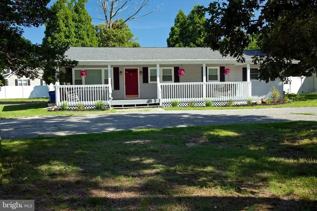 201 Crescent Blvd, MILLVILLE