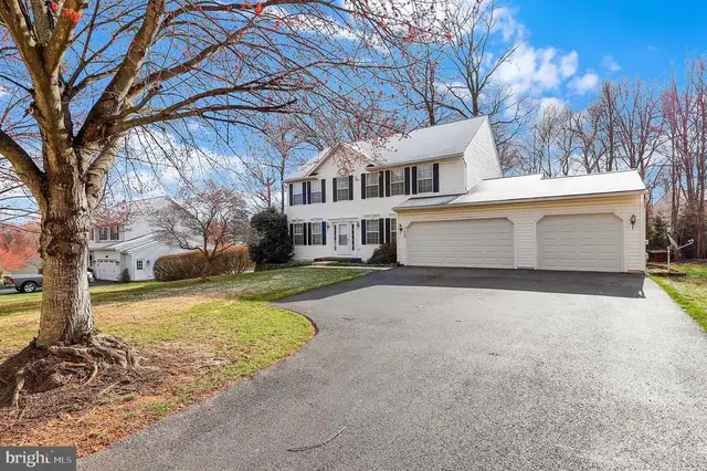 1229 Leafy Hollow, Mount Airy