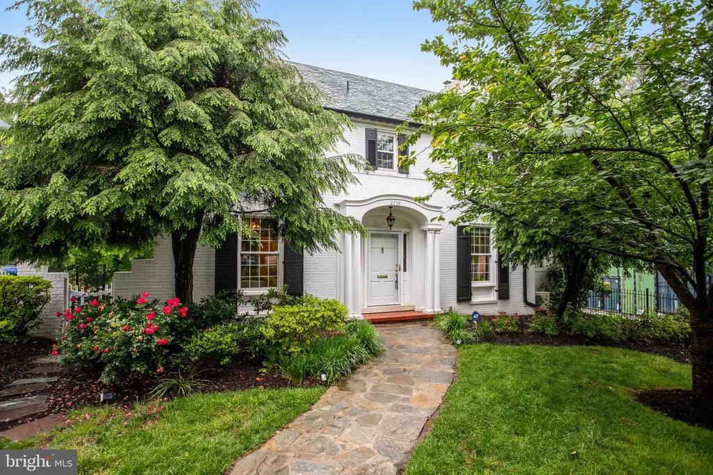 2739 Chesapeake St Nw, Washington