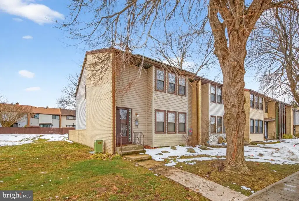 525 Fairfield Rd, HIGHTSTOWN
