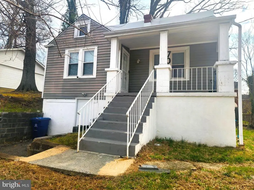 702 Capitol Heights Blvd, Capitol Heights