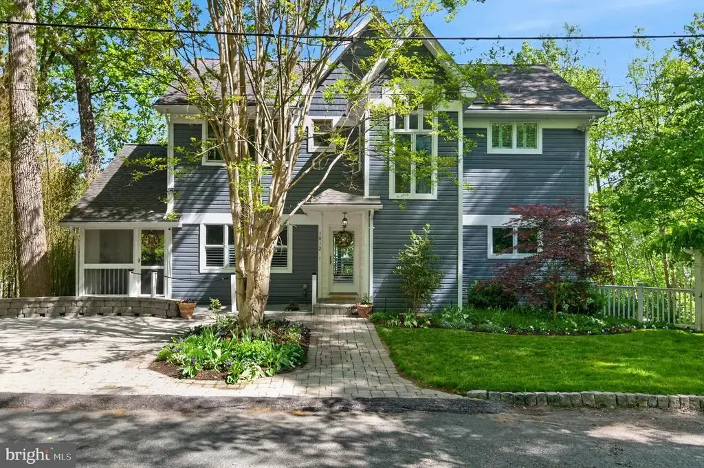 1812 Shore Dr, ANNAPOLIS