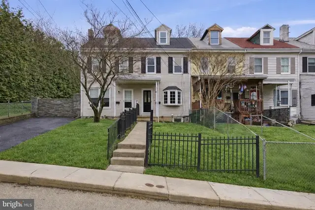 308 Brittmore Ave, Conshohocken