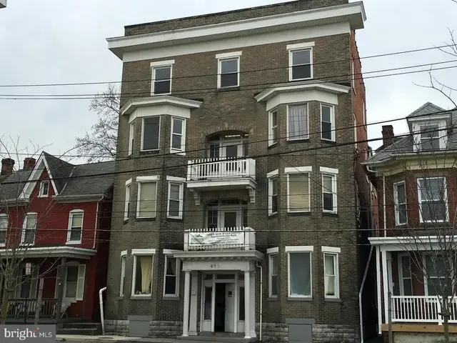 453 W Antietam St, Hagerstown