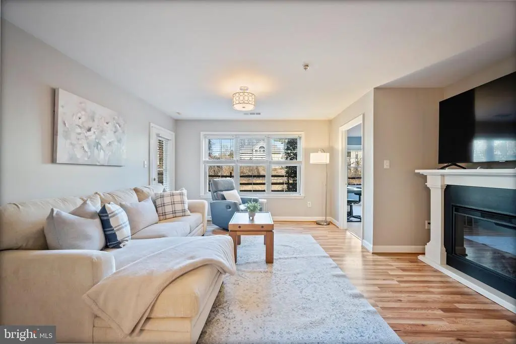 2322-n Falls Gable Ln #n, Baltimore