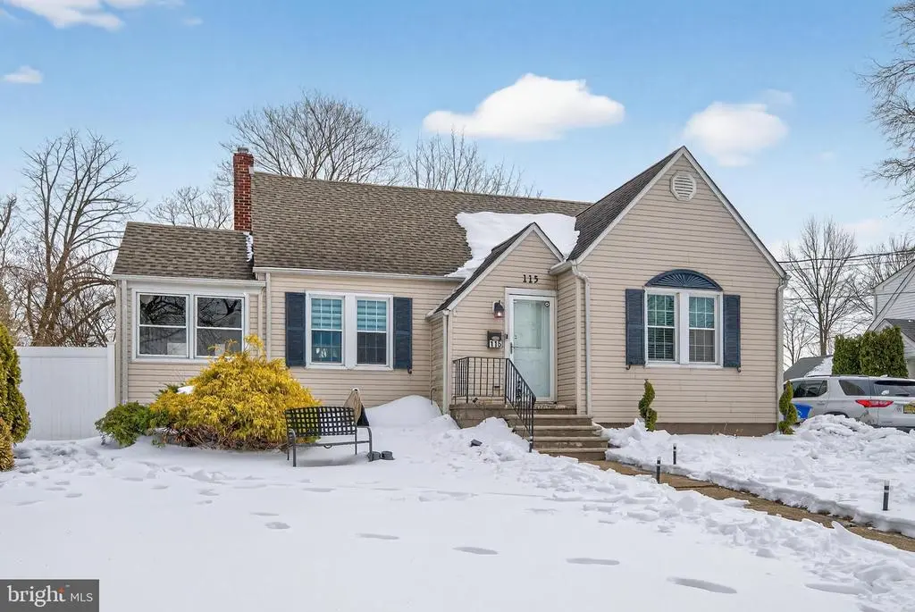 115 S Walnut Ave, MAPLE SHADE