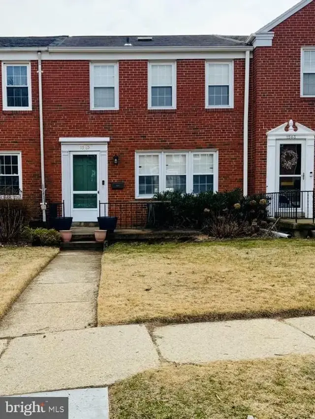 1565 Dellsway Rd, Towson