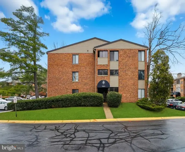 13201 Chalet Pl #9-202, Germantown