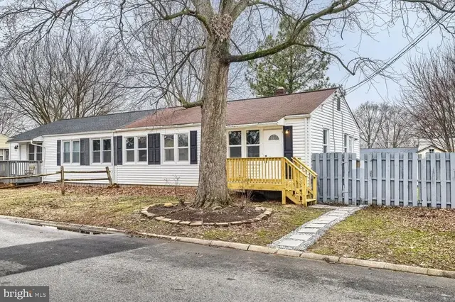 17 Aberdeen Ave, Aberdeen