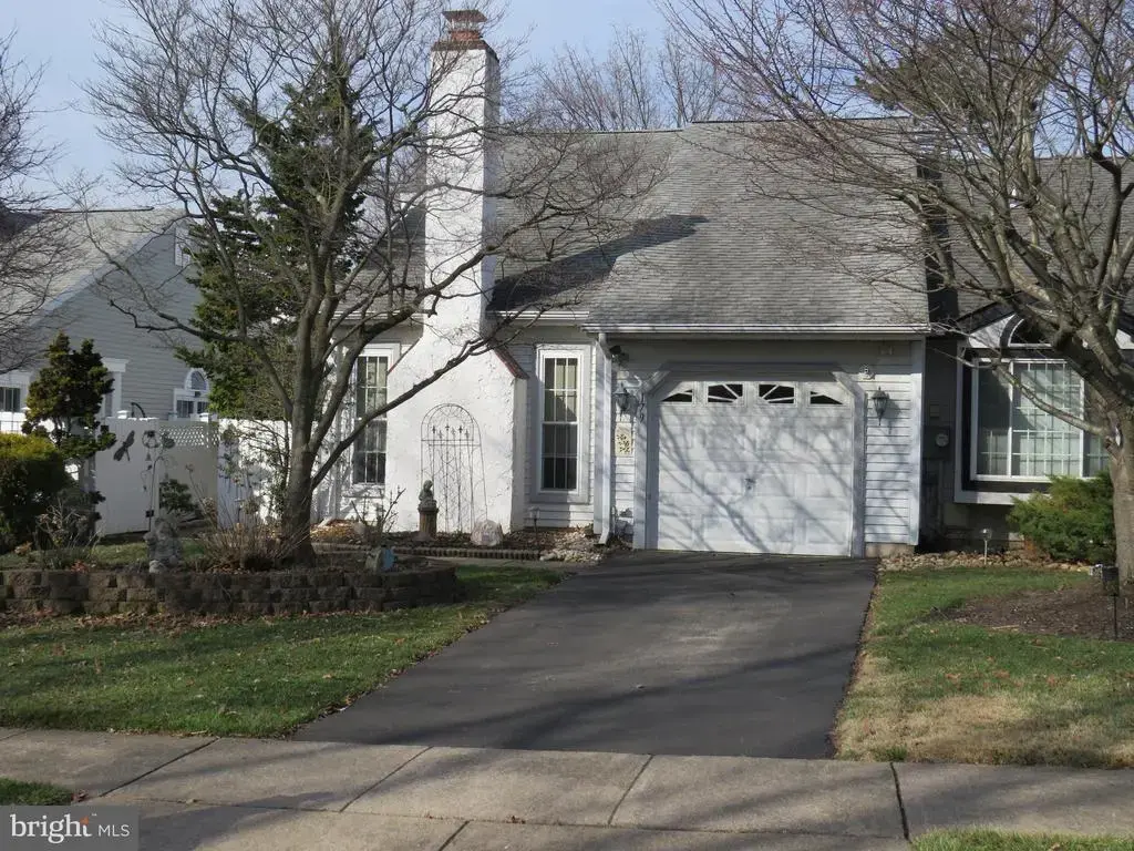 179 Raintree Ct, LANGHORNE