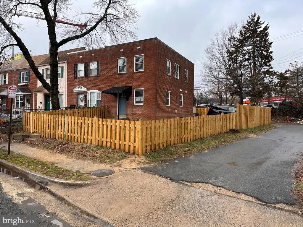 3650 Edison St, ALEXANDRIA