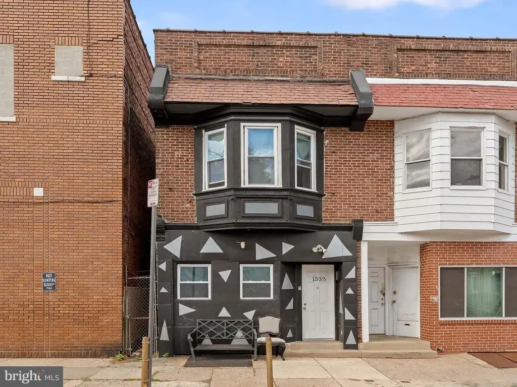 1533 W Courtland St, PHILADELPHIA