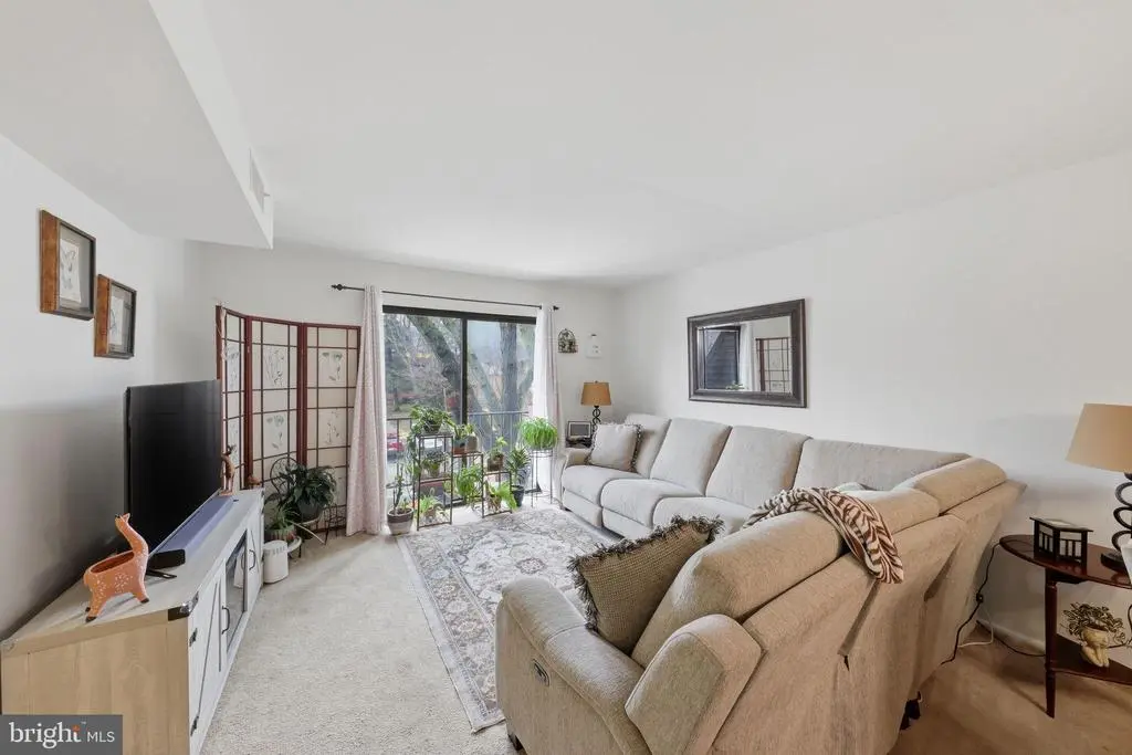 832b Putnam Blvd #55b, WALLINGFORD