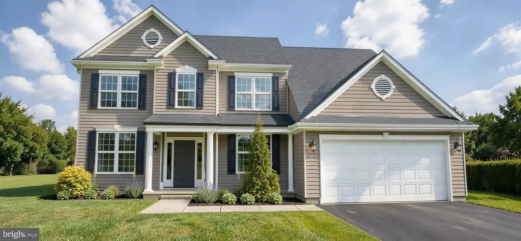 208 Farleigh Dr, SMYRNA