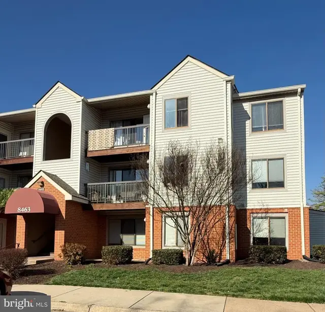 8463 Crozier Ct #104, Manassas