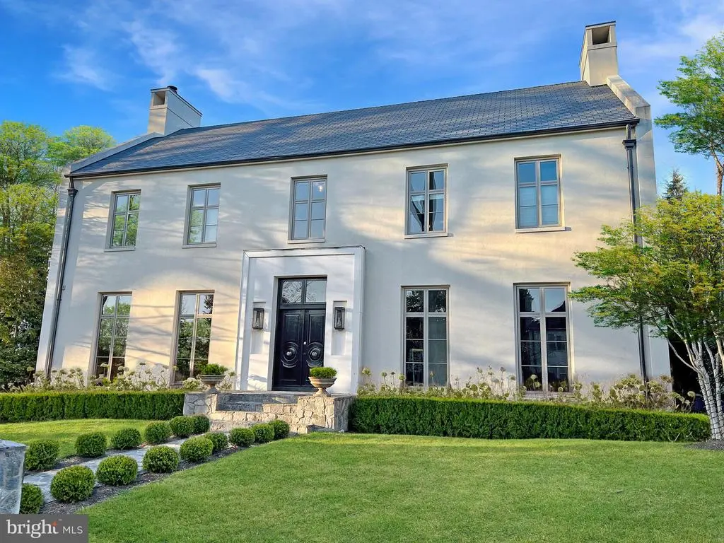 4929 Lowell St Nw, WASHINGTON