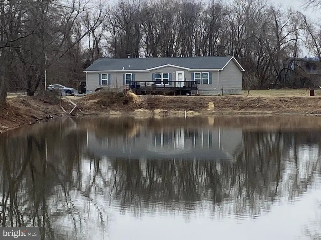 9415 Cherry Tree Ln, SEAFORD