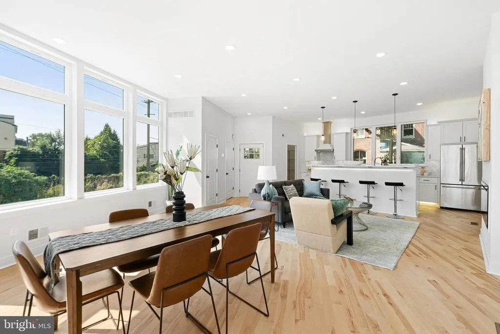 1021 S Saint Bernard St, Philadelphia