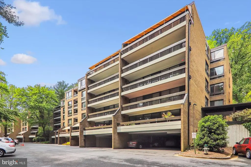 4982 Sentinel Dr #14-102, BETHESDA