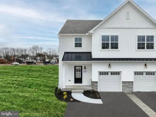 31 Tilghman Trl, Mechanicsburg
