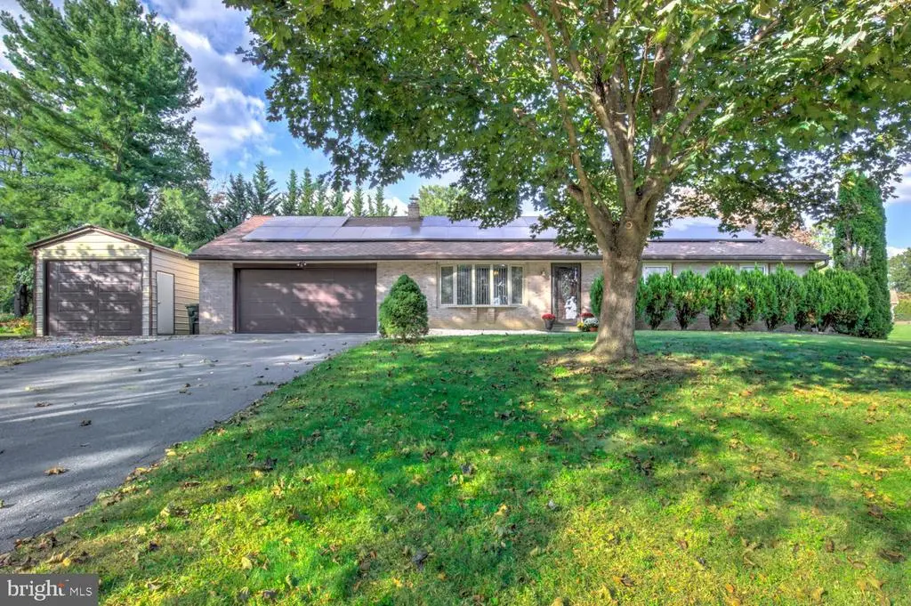 912 Perry Rd, Lititz