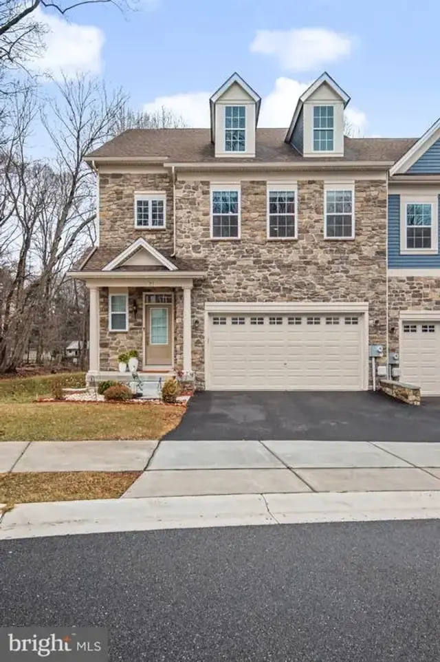 91 Westhampton Dr, Wilmington
