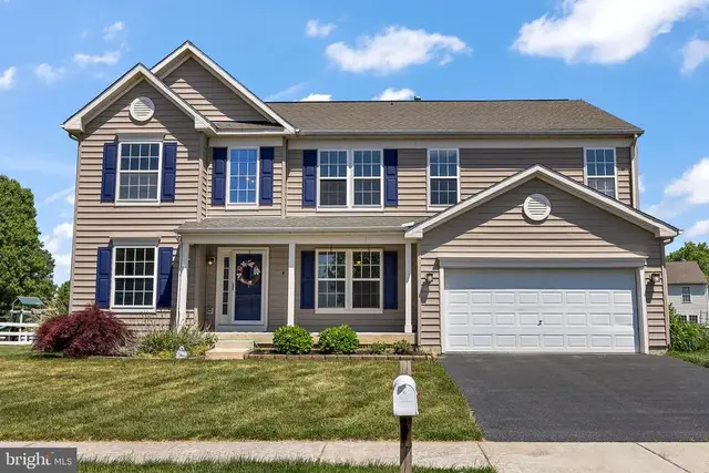 245 Bucktail Dr, Middletown