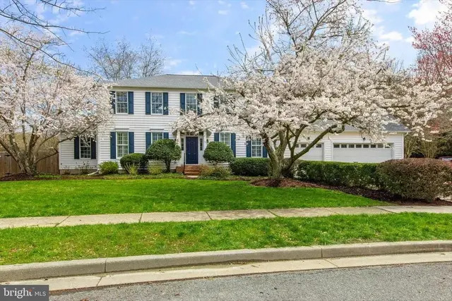 53 Londonderry Dr, Easton