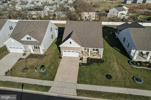 507 Cherry Bark Rd, Middletown