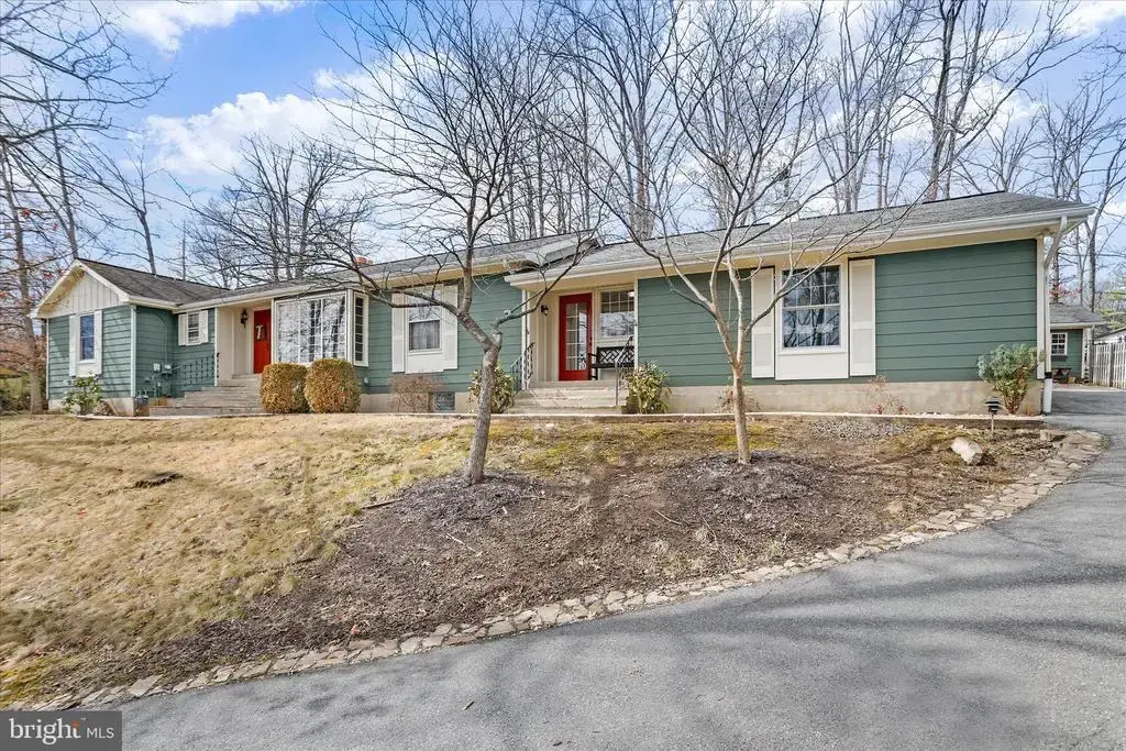 1039 Longwood Ave, CUMBERLAND