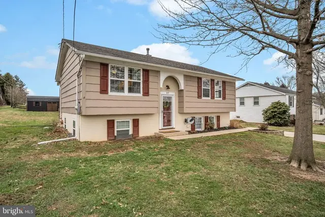 107 N 7th St, Wrightsville