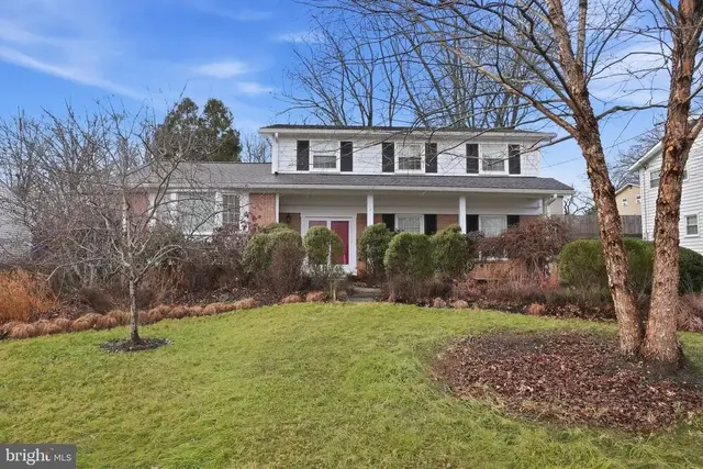 11708 Rosalinda Dr, Potomac