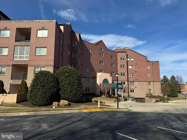 102 Mercer Ct #21  3, Frederick