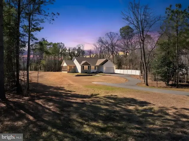 28122 Wintergreen St, Dagsboro