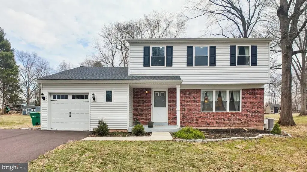 94 Sioux Rd, DOYLESTOWN