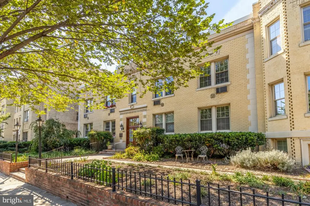 3022 Wisconsin Ave Nw #208, Washington