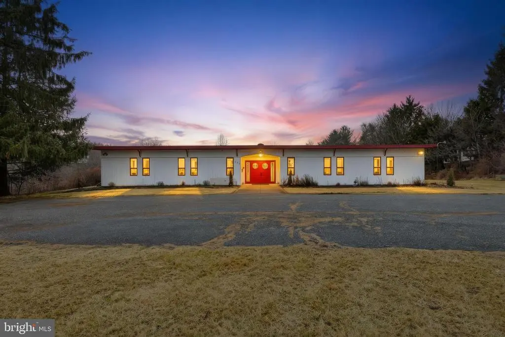 346 Old New Windsor Pike, WESTMINSTER