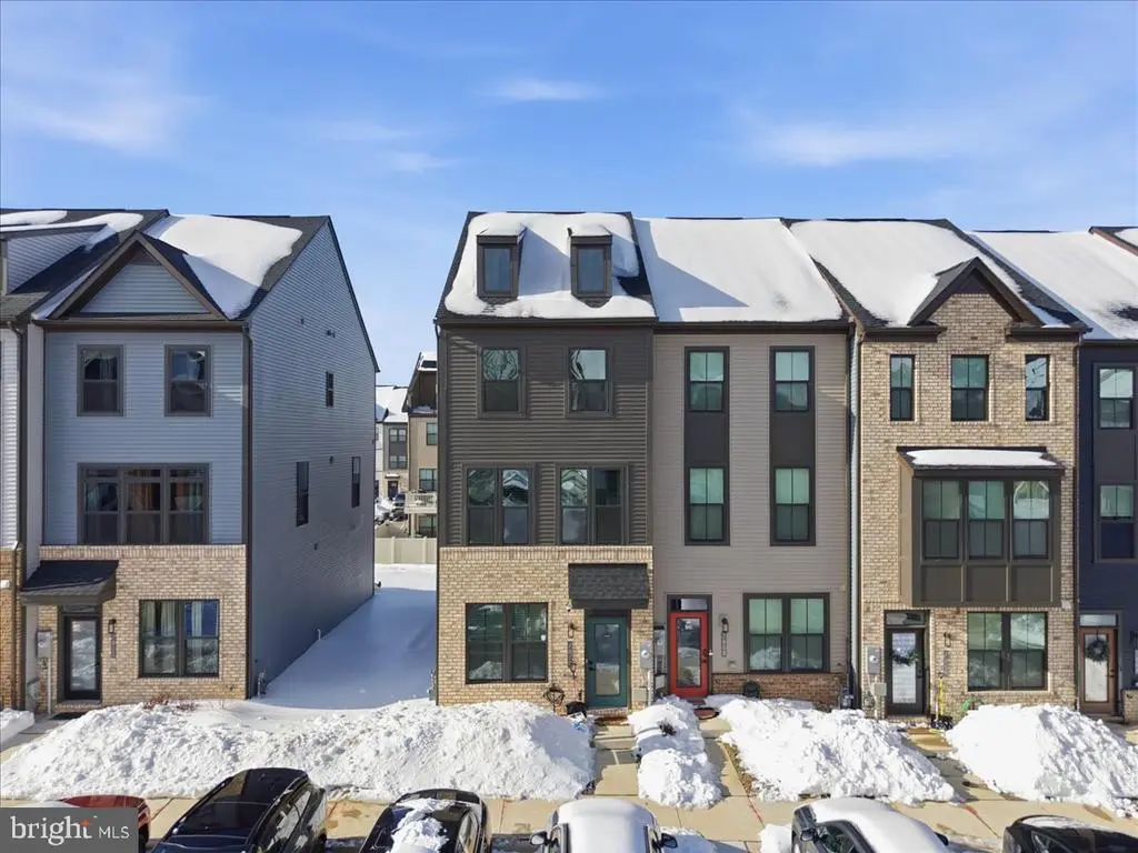 7810 Yona Ct, Glen Burnie