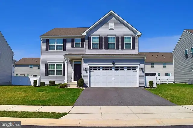 160 Conach Ln, Clayton