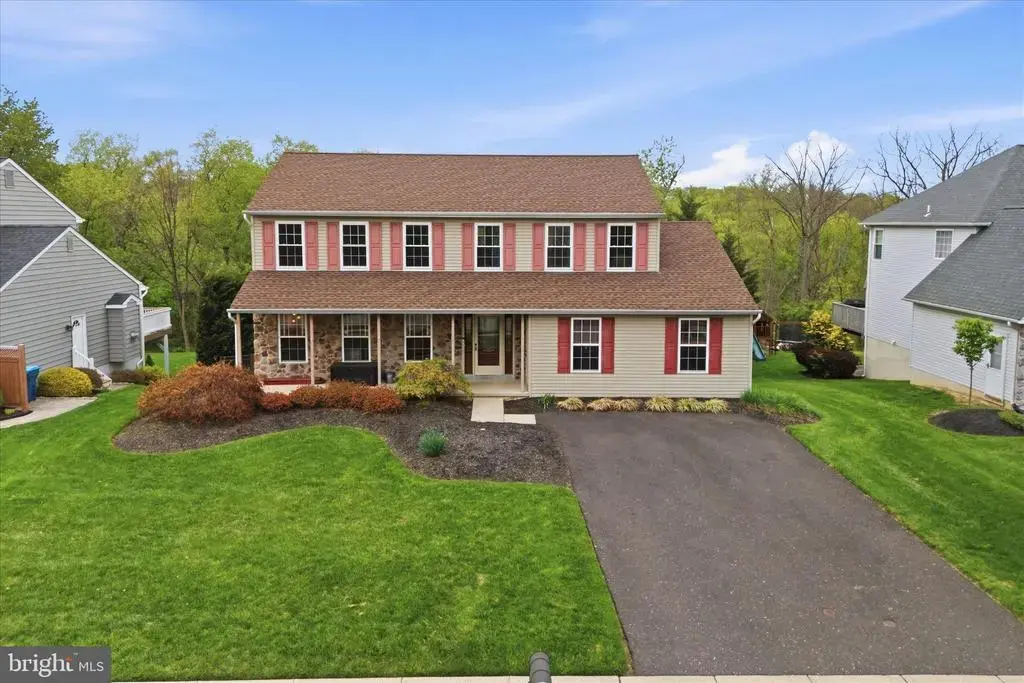 212 Red Maple Ct, CHALFONT