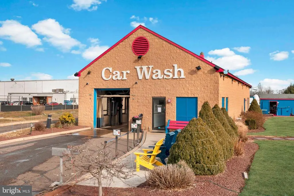 81 Route 31 N, PENNINGTON