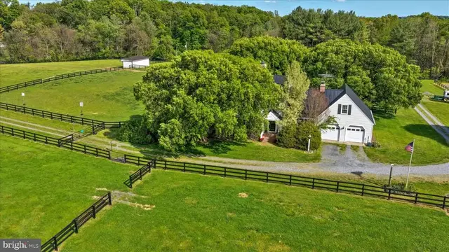 19255 Telegraph Springs Rd, Purcellville