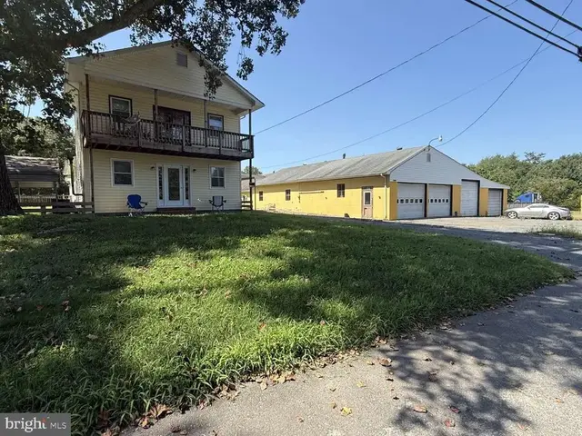 9028 Saint Anthonys Rd, King George